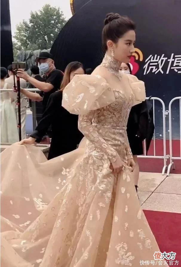 才离婚没多久，黄晓明就被传有私生子？