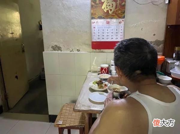 “天才翻译家”金晓宇现状：拼命抢时间，怕发病